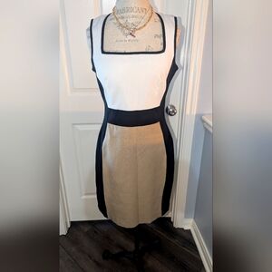 Elegant Black and White Dress BANANAS REPUBLIC SIZE 10